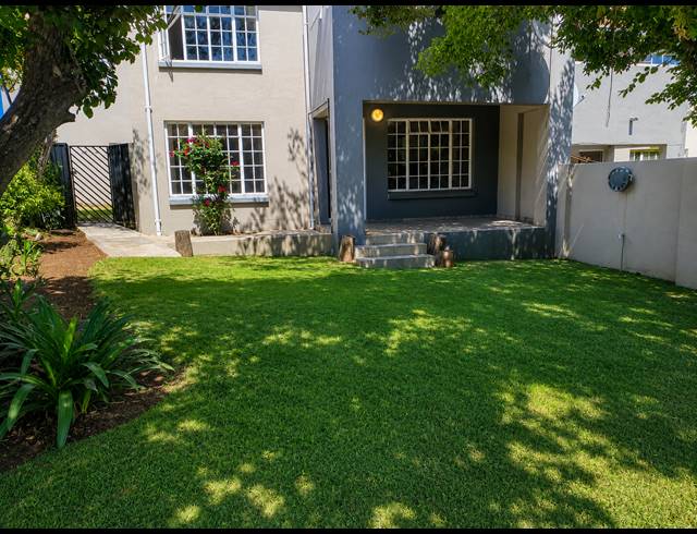 2 BEDROOM TOWNHOUSE FOR SALE IN EDEN GLEN